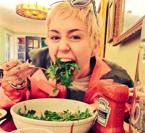 is miley cyrus vegetarian.